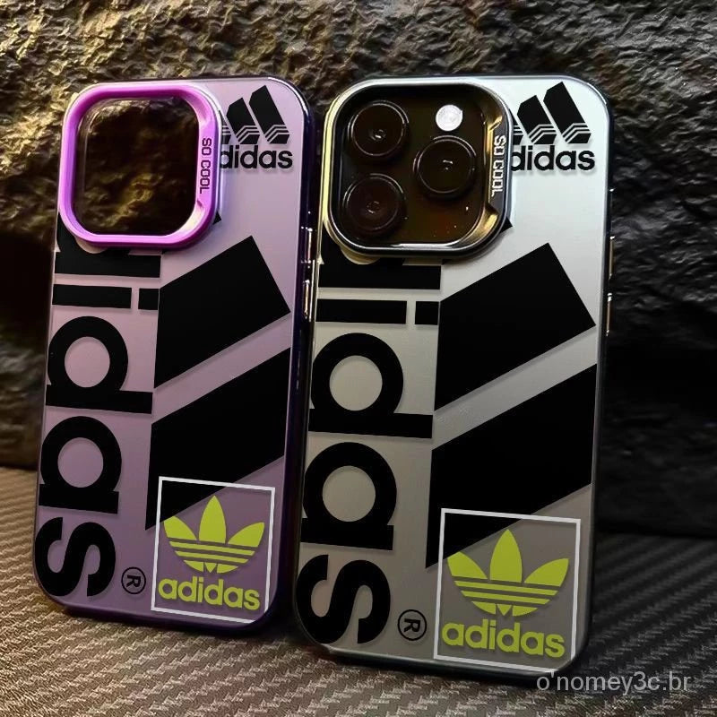 Capinha de iPhone Adidas